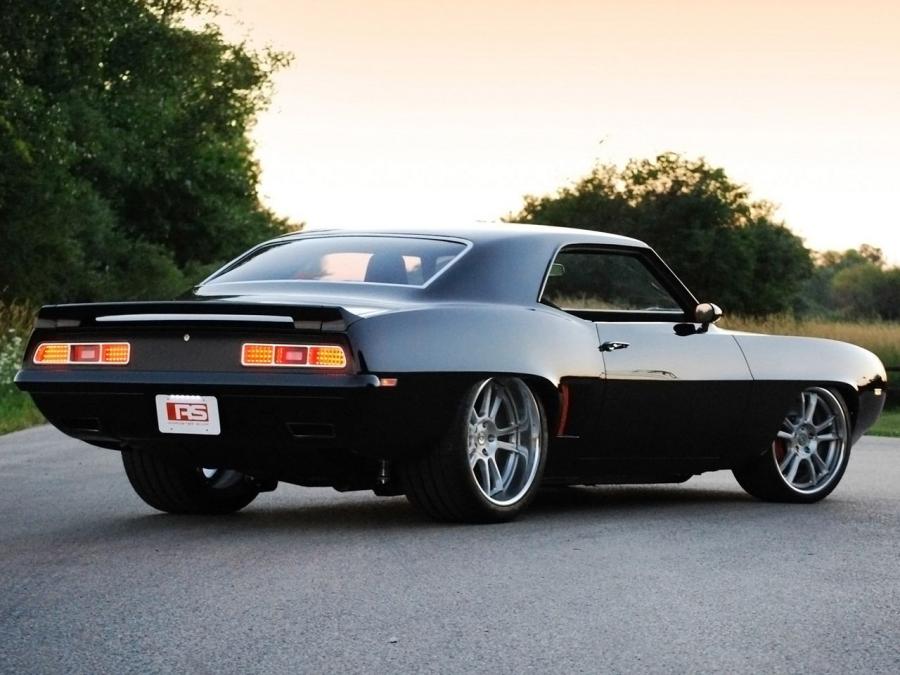  Chevrolet Camaro by Roadster Shop 1969 года  (фото 10 из 22)